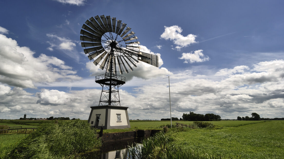 Amerikaanse Windmotor in Weidum 1 (Windmotor Weidumerpolder) in Weidum