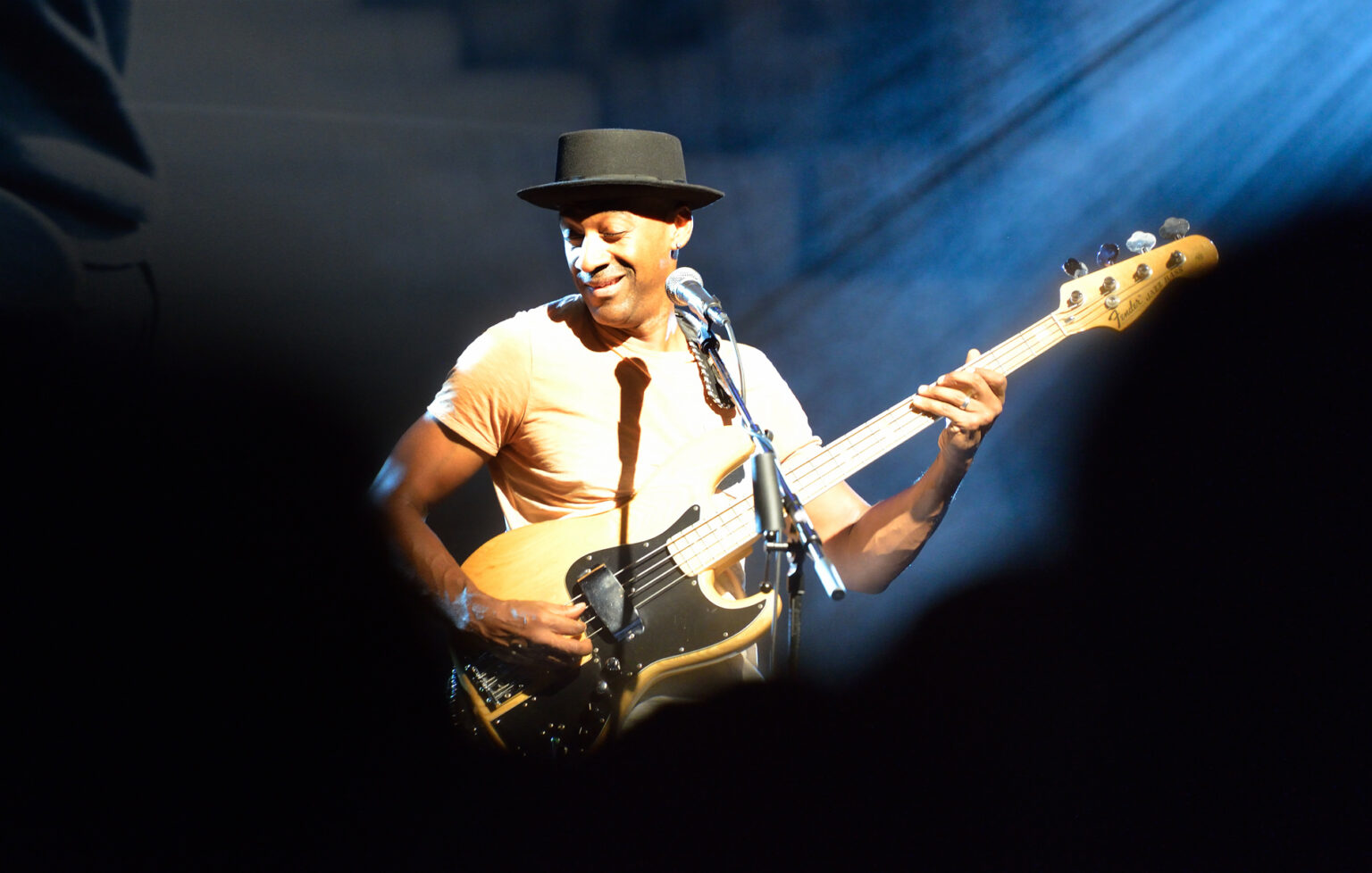 Marcus Miller in concertzaal Metropool in Hengelo 2013